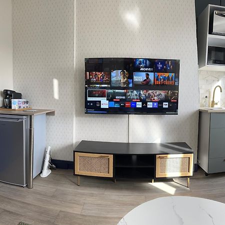 Appartement Tout Confort Ruan Exterior foto
